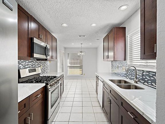 3rd image of 16007 Sierra Grande Dr