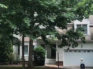 10800 Hinton Ct, Glen Allen, VA 23060