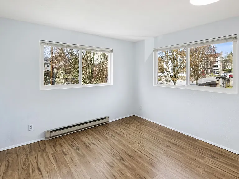 4226 Dayton Ave N #202 — Photo 9
