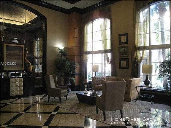 4th image of 3001 NE 185th St APT 601