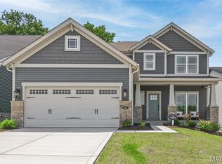 527 Ryehill Dr, Saint Peters, MO 63376