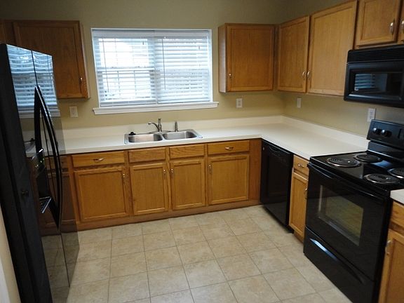 5th image of 108 Briarhaven Drive