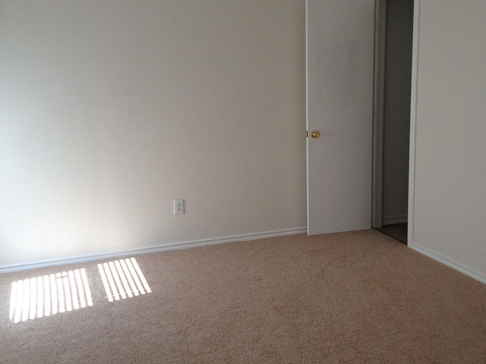 2nd image of 707 Panola Dr