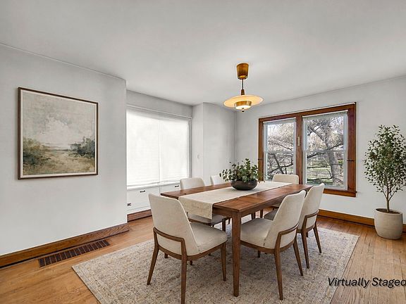 5th image of 415 Elmhurst Ave