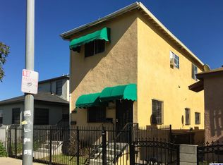 6614 S Van Ness Ave, Los Angeles, CA 90047