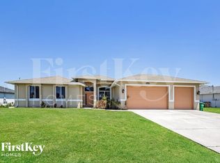 3043 SW 4th Pl, Cape Coral, FL 33914