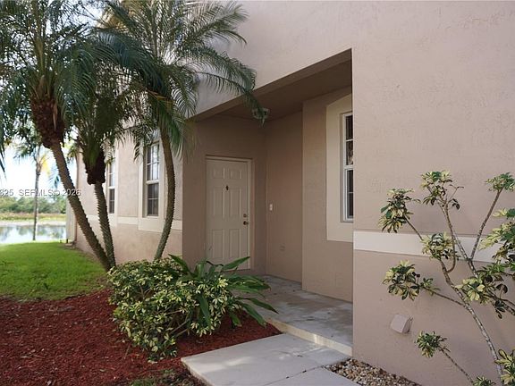 4th image of 1868 Salerno Cir Unit 1868