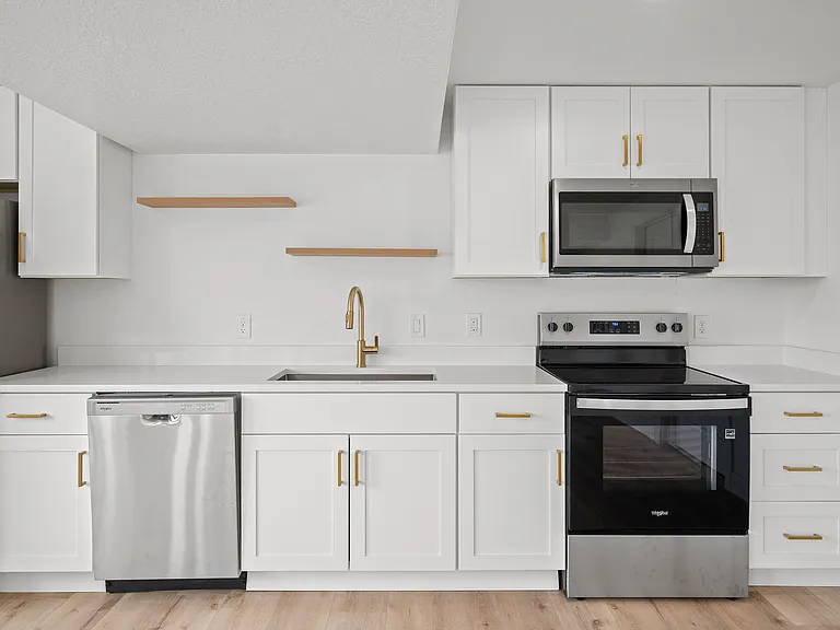 1522 W Russo Dr #BASEMENT — Photo 5