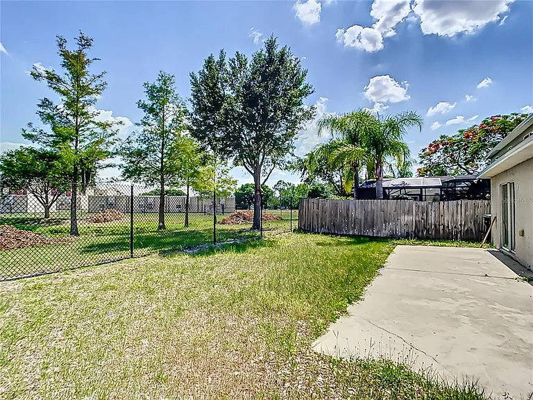 10155 Laxton St — Photo 38