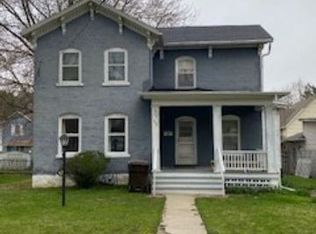 522 W Clark, Freeport, IL 61032