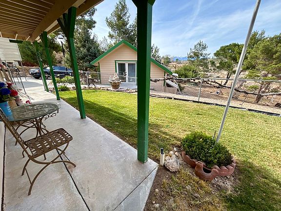 5th image of 13633 Summit Valley Rd