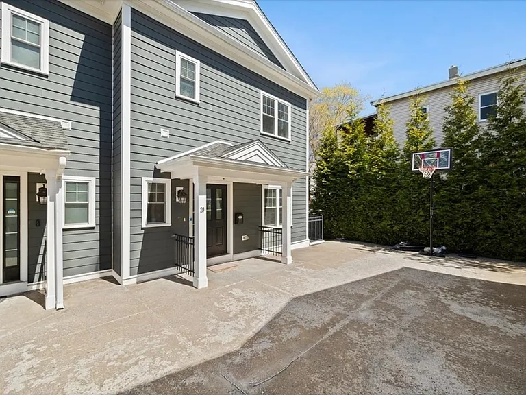 20 Dalby St #20 — Photo 2
