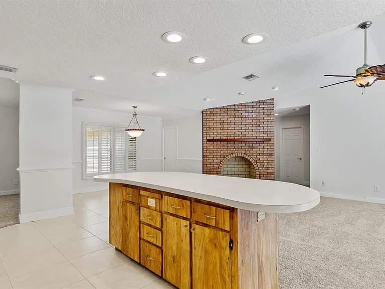 10206 Lakeview Dr — Photo 22
