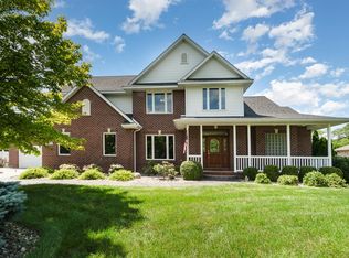 1531 Wedgewood Pl, Essexville, MI 48732