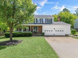 2232 Heathrowe Pl, Raleigh, NC 27609