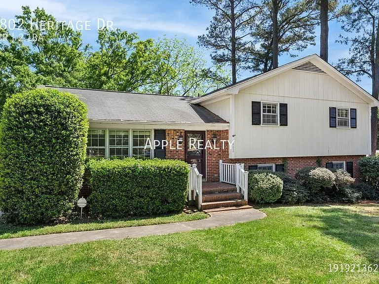 4802 Heritage Dr — Photo 1