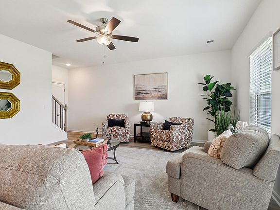 5th image of 212 Ruby Prince Way