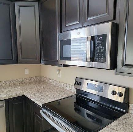 3rd image of 5785 Pinesdale Pl
