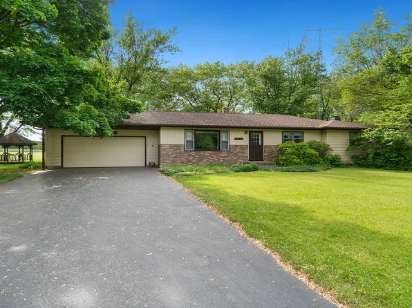 7774 Old River Rd, Rockford, IL 61103