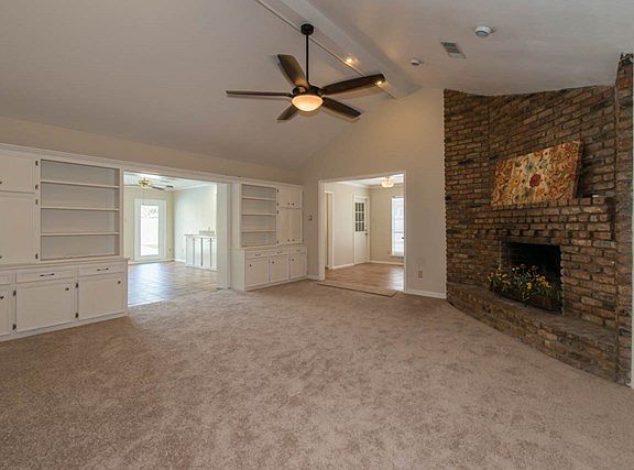 3rd image of 765 Monterrey Dr