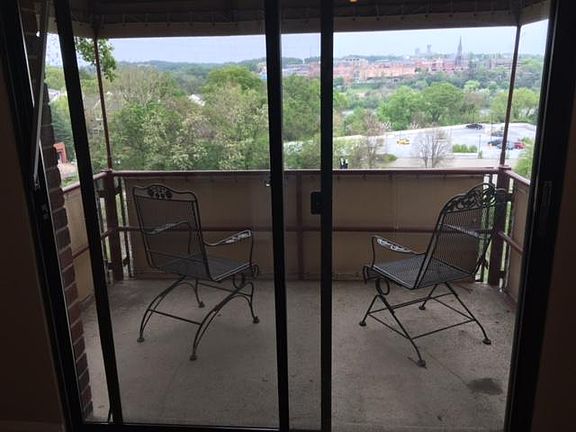 3rd image of 1573 N Colonial Ter APT 401