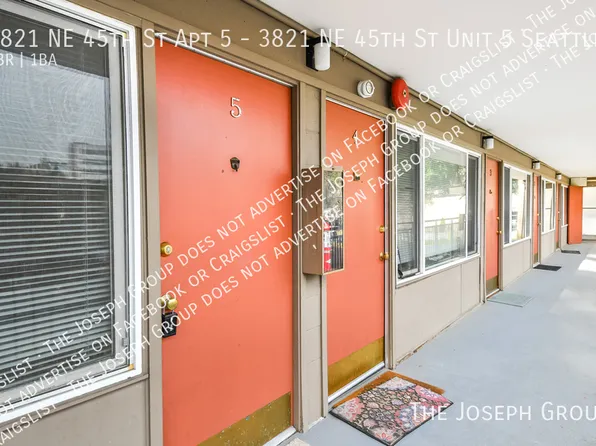 Village Manor, 3821 NE 45th St, Seattle, WA 98105