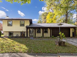 1993 Mountain Oak Rd, Columbus, OH 43219