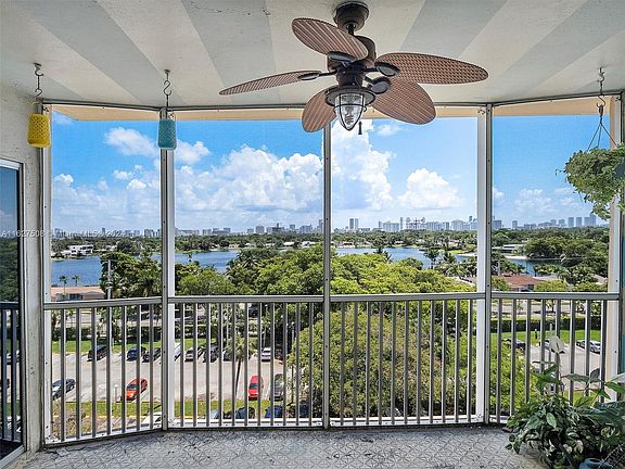 4th image of 1780 191st St APT 802-2