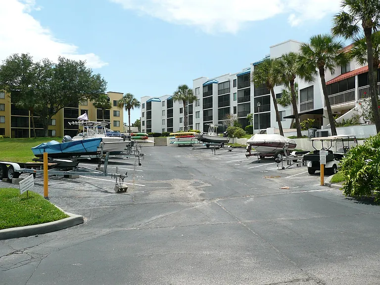 2424 W Tampa Bay Blvd #B106 — Photo 24