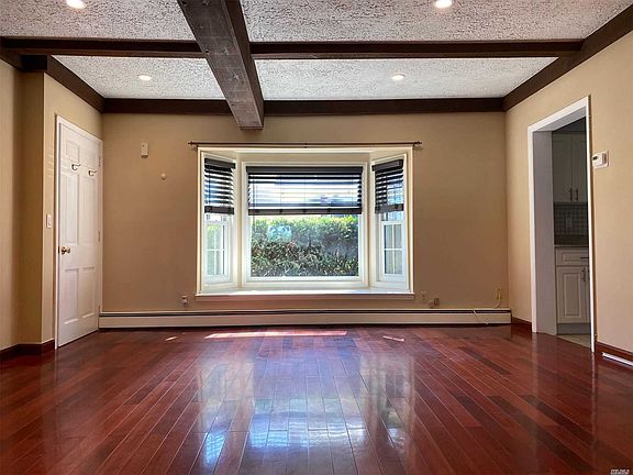3rd image of 18 Carlton Ave