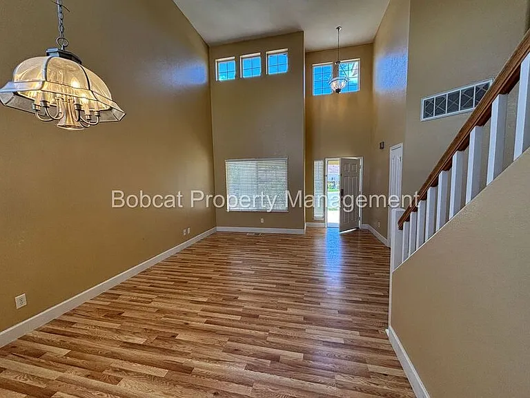 1477 Ridge Point Dr — Photo 5