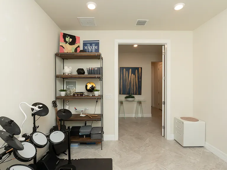 7254 Wilton Dr — Photo 24