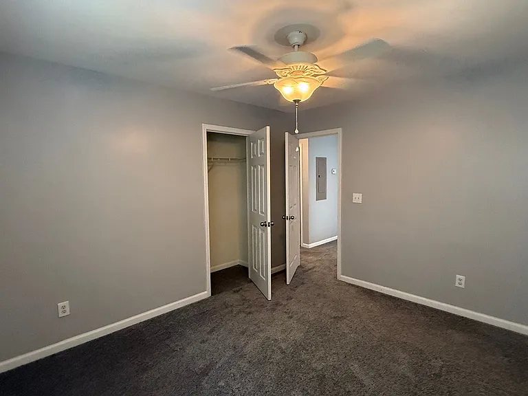 194 Avonshire Dr — Photo 16