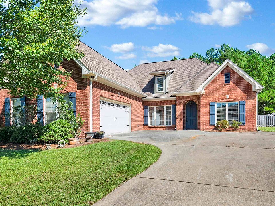 1st image of 439 River Oaks Ln
