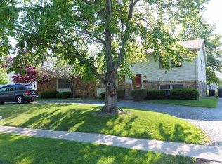 230 Medlock Rd, Lexington, KY 40517