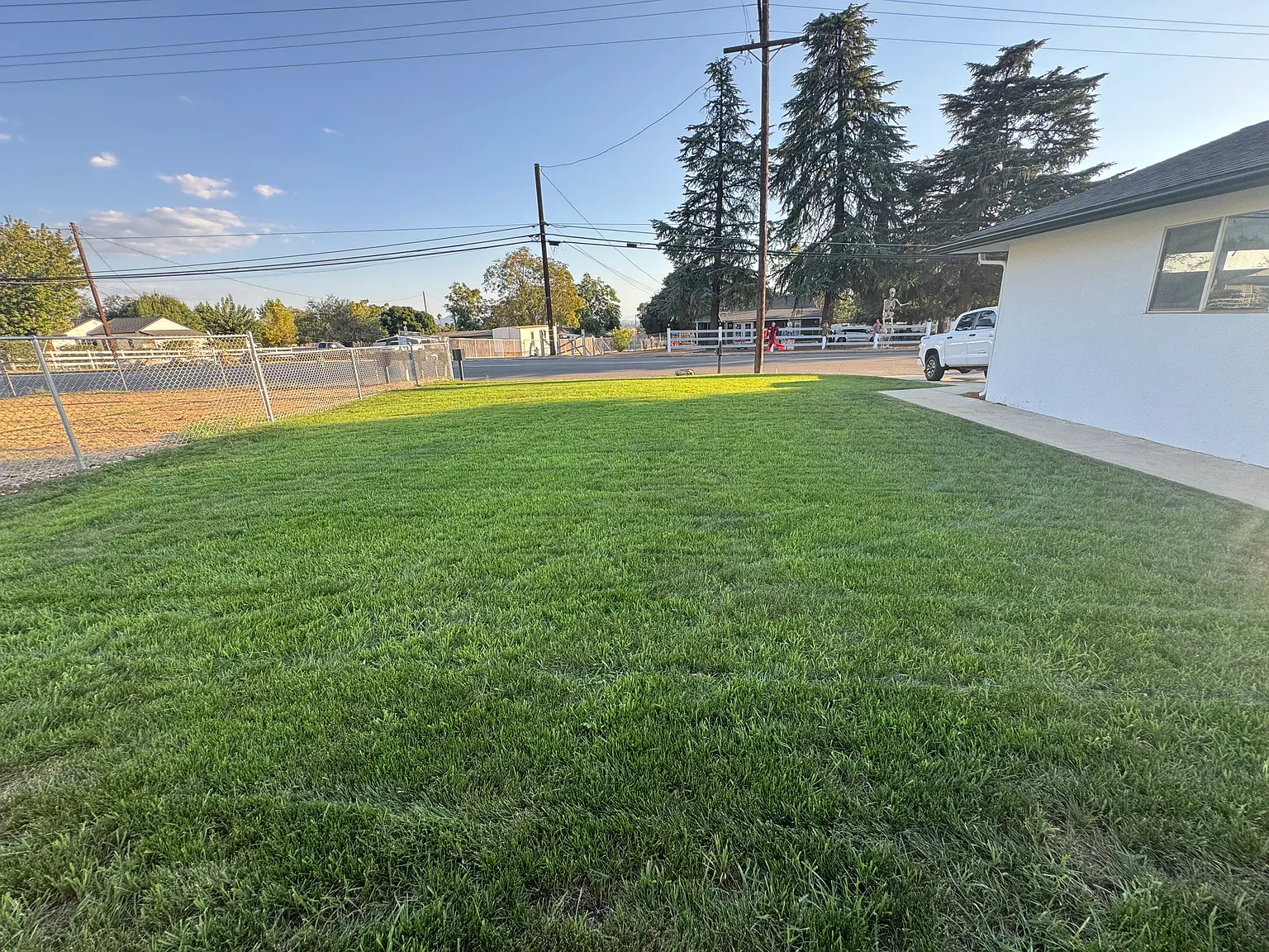 3 bed, 1300 sqft, $3,000 — Photo 2