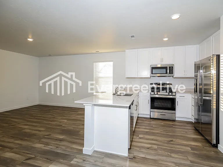323 Lightening Ave — Photo 6