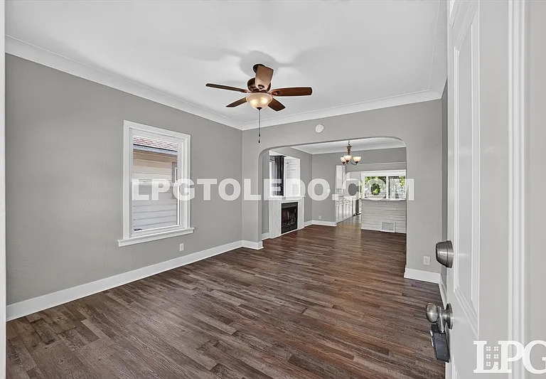 544 Woodsdale Ave — Photo 5