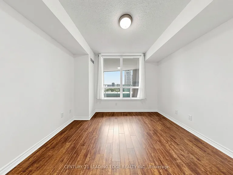 17 Barberry Pl #905 — Photo 12