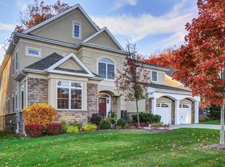 7 Avon Rd, Warren, NJ 07059