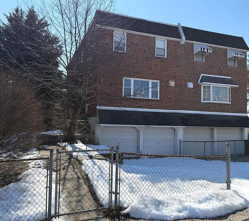 1st image of 9904 S Canterbury Rd