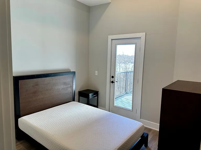 1310 N Broad St — Photo 9