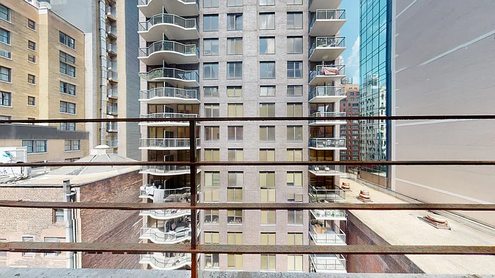 Rented by Bond New York | media 18