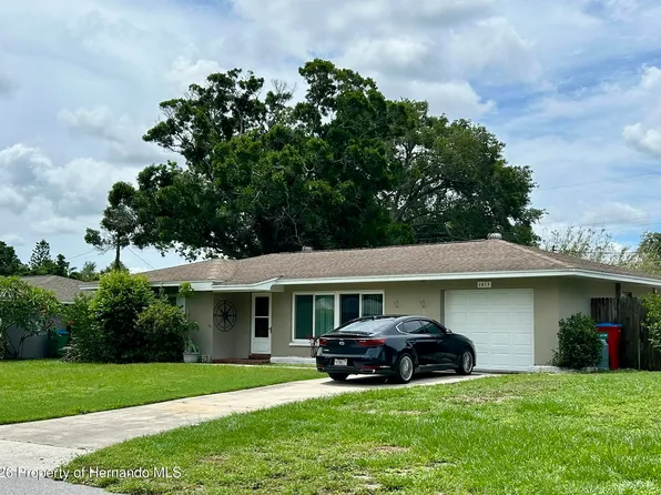 1615 Pinewood Dr, Clearwater, FL 33756