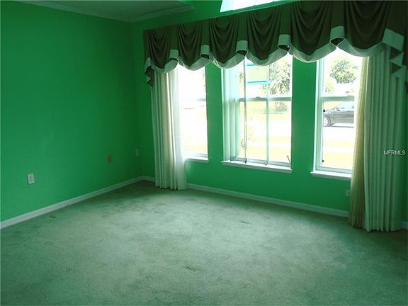 4th image of 241 Grand Royal Cir