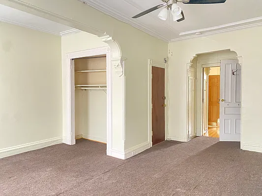 Rented by Compass | media 14
