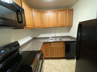 1307 N Irving St #201, Arlington, VA 22201