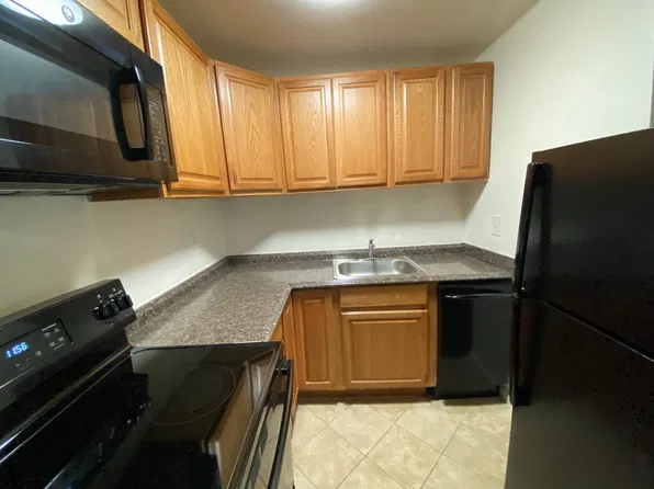 1307 N Irving St #201, Arlington, VA 22201