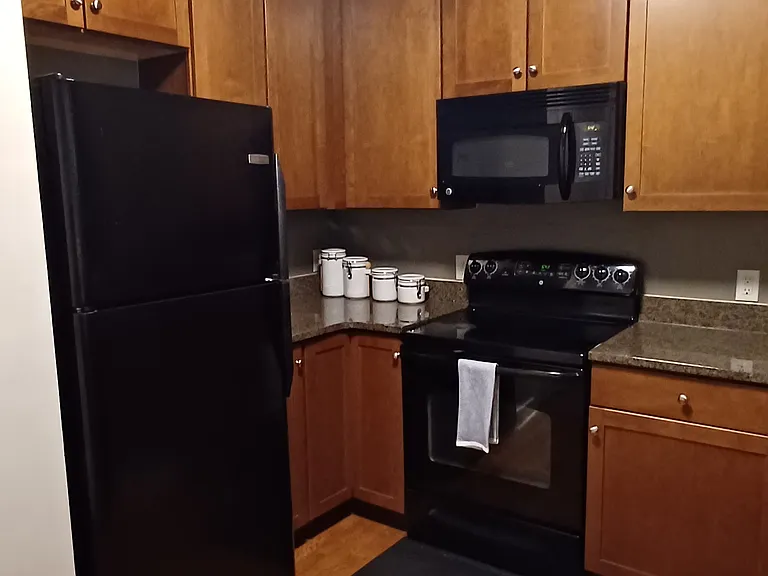 630 Calvert St #207 — Photo 18