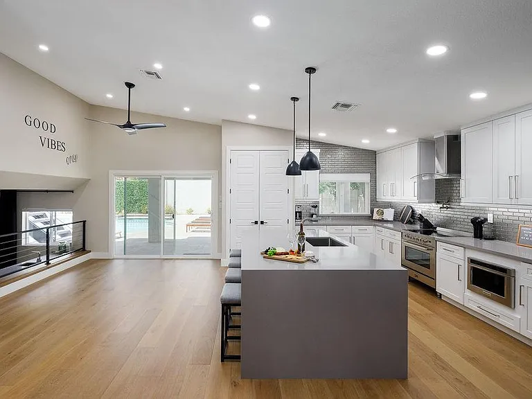 6174 E Janice Way — Photo 6